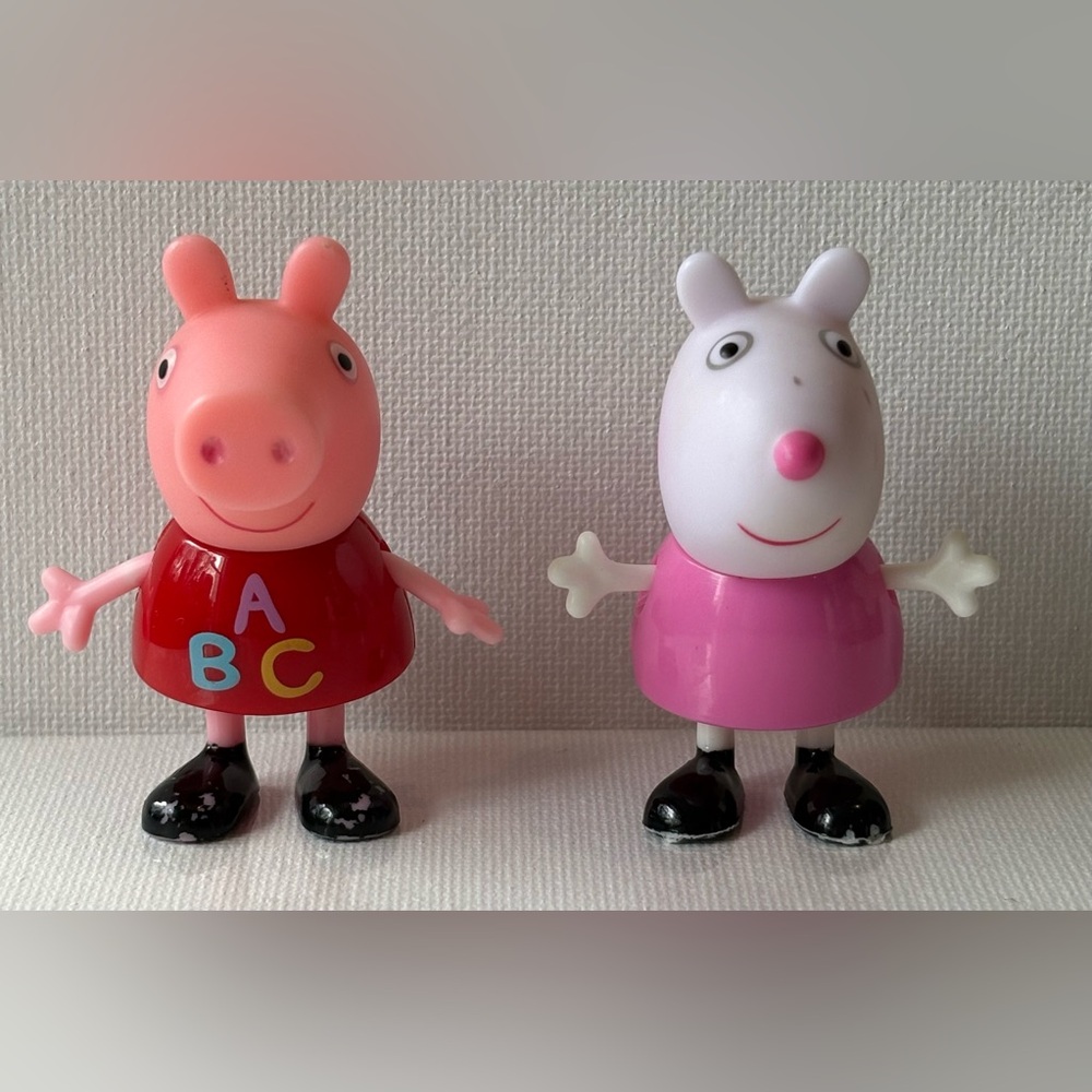 Peppa Pig & Friend Action Figures Cake Toppers Toy Toys Toddler
Toy lot vintage